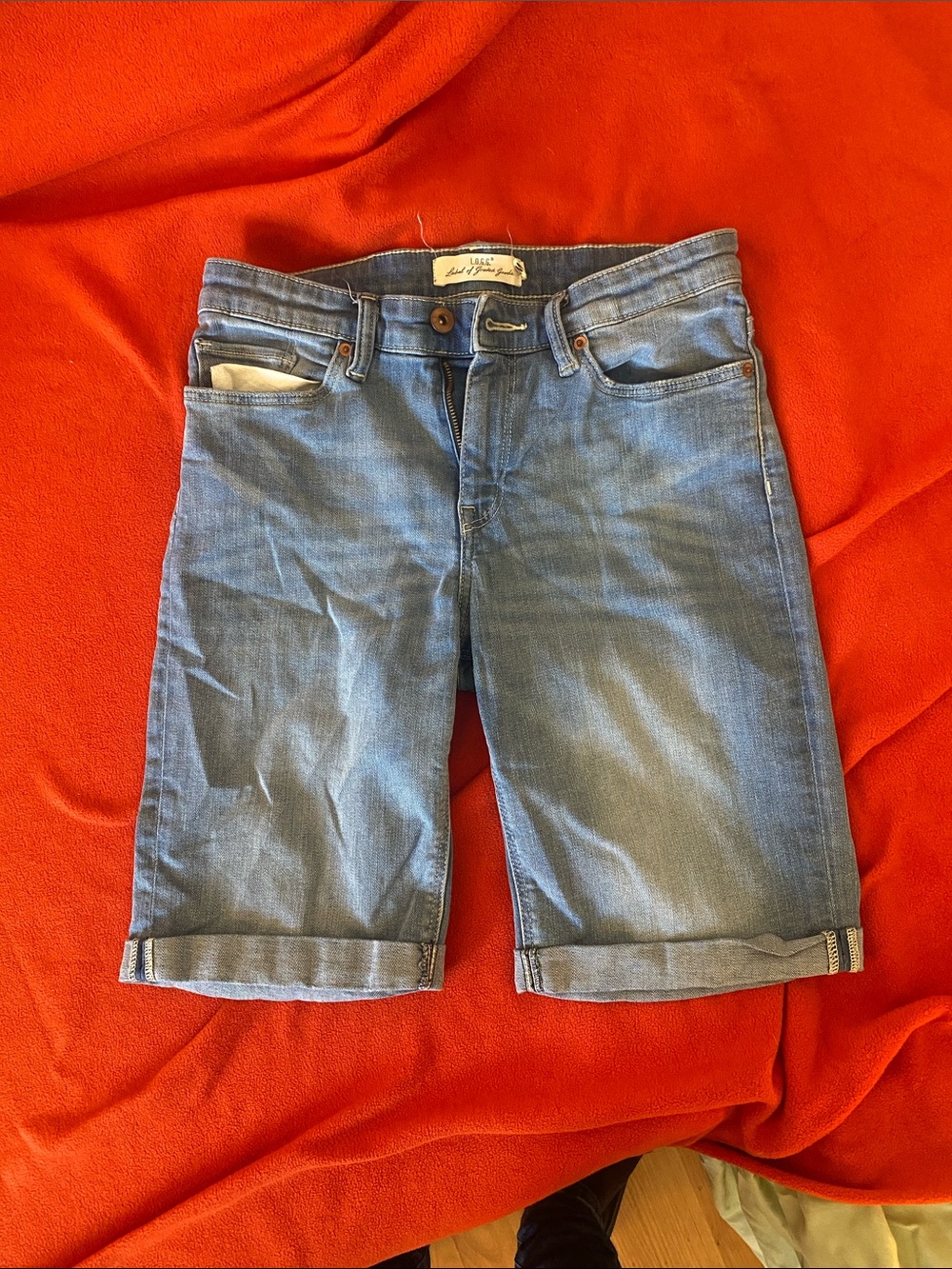 Light Wash Women's Denim Roll-Cuff Jean Shorts